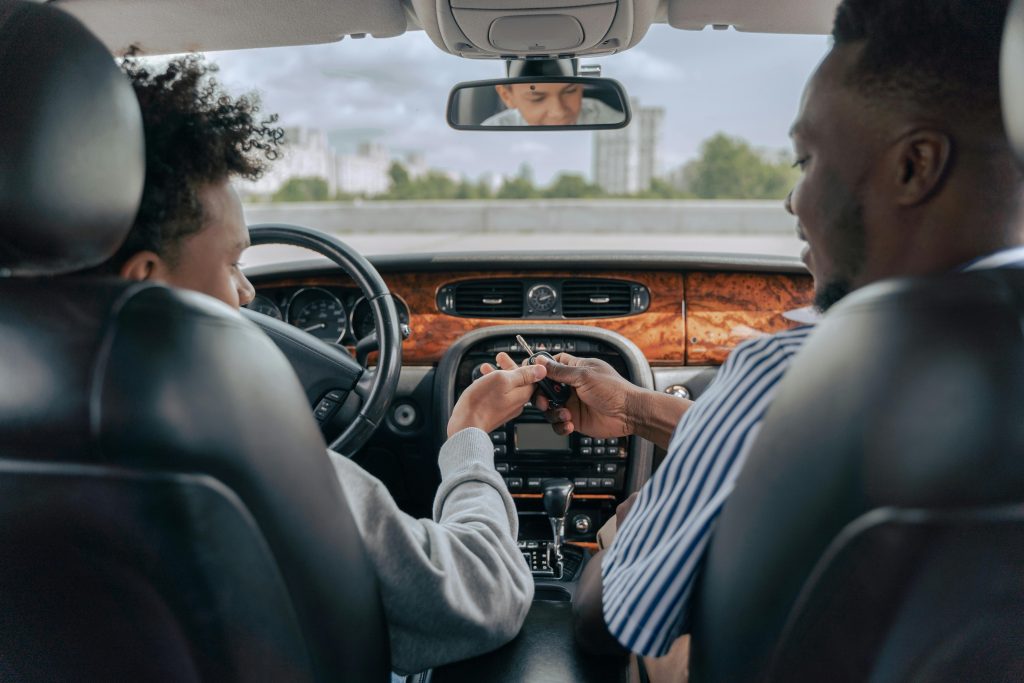 Best driving schools in Navi Mumbai